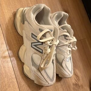 New Balance Cream and Silver Retro Runner Sneakers